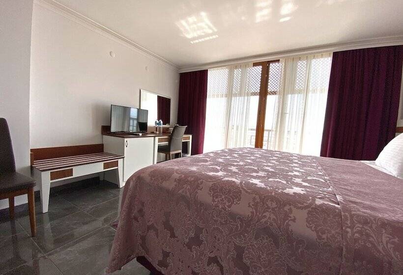 豪华海景房, Phellos Suites