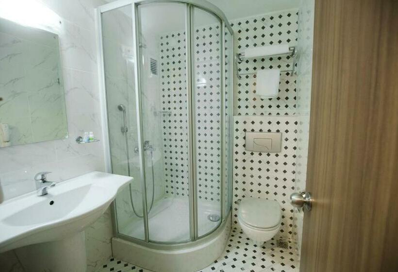 اتاق استاندارد یک نفره, Piskin