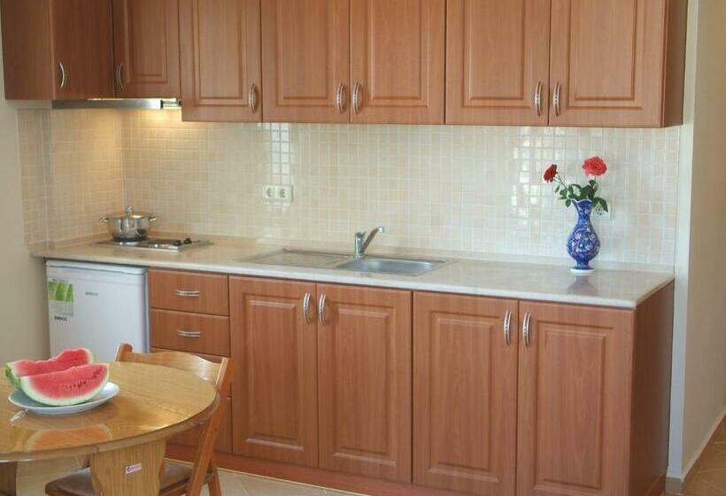 آپارتمان لوکس 1 خوابه, Sea Breeze Hotel And Apartments