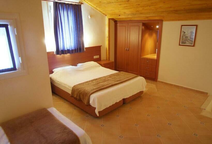 Апартаменты Superior 2 Спальни, Sea Breeze Hotel And Apartments