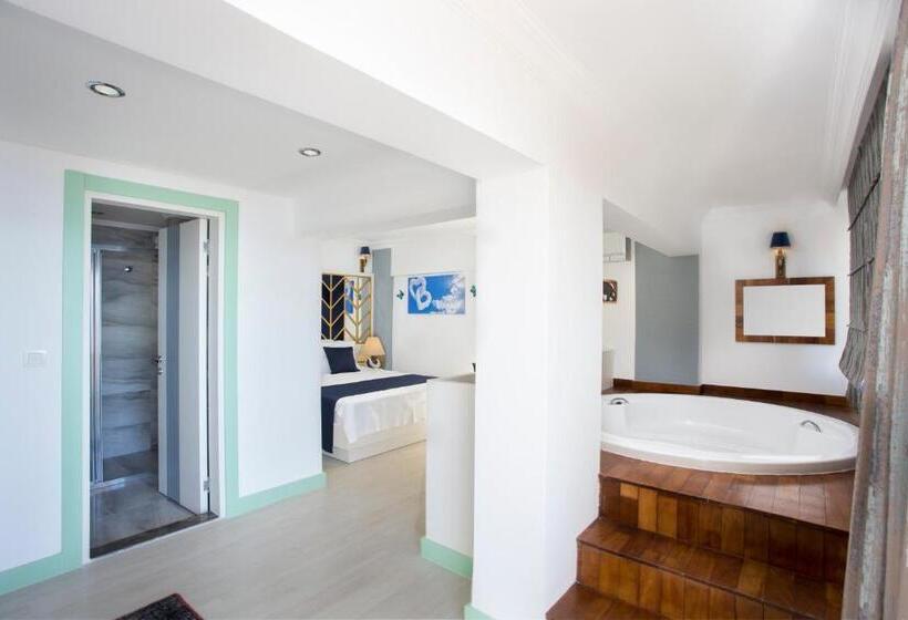 סוויטה, Sea View