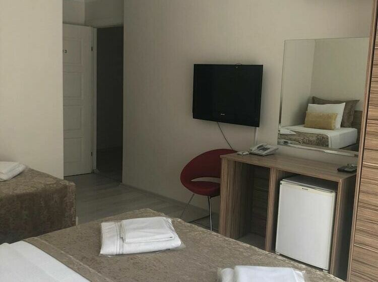 اتاق استاندارد سه نفره, Sinopark