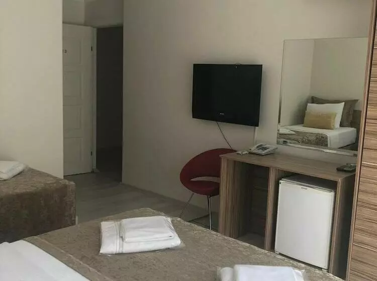 اتاق استاندارد سه نفره, Sinopark