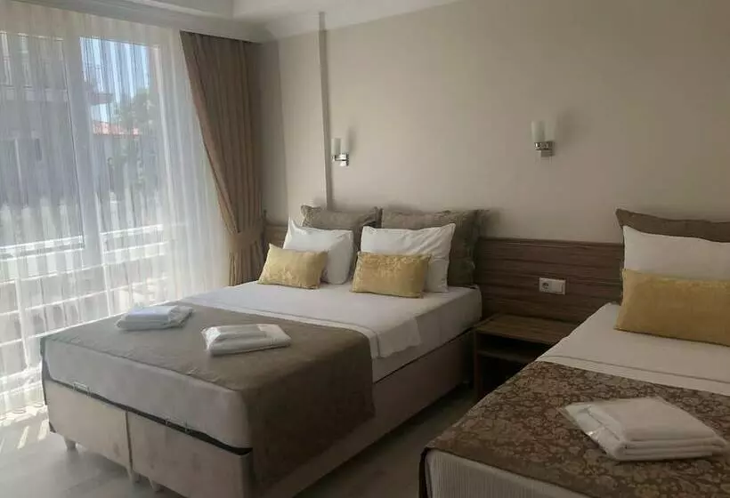 اتاق استاندارد سه نفره, Sinopark