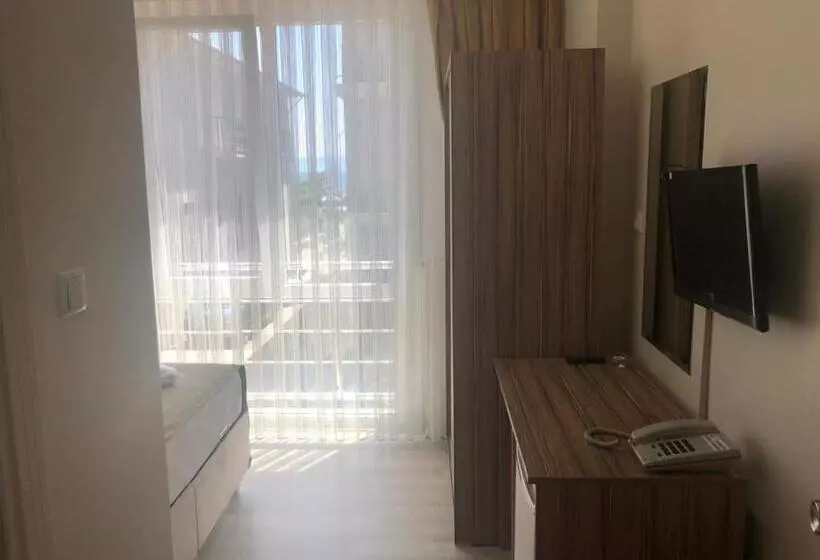 اتاق استاندارد یک نفره, Sinopark