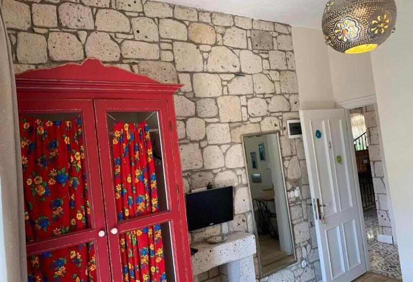 اتاق استاندارد با بالکن, Yuga Alacati