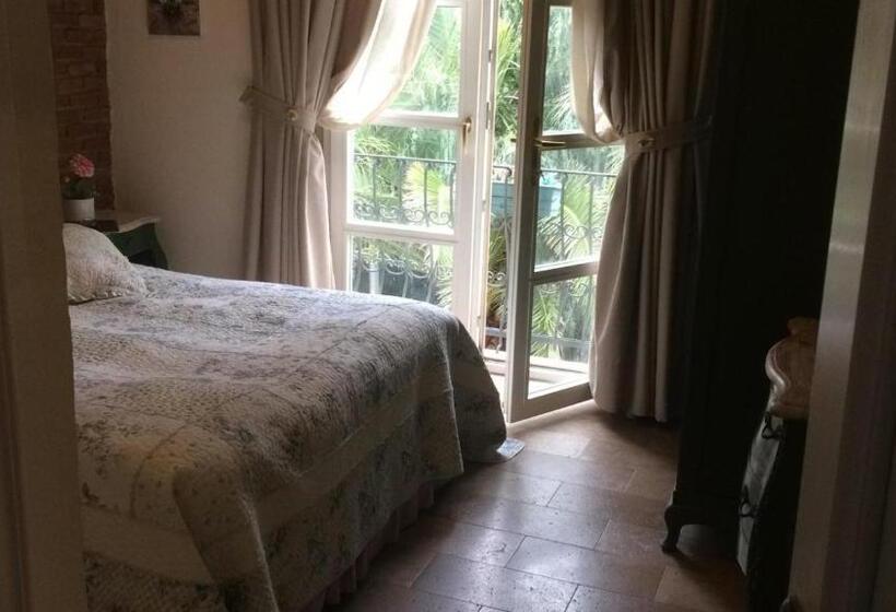 اتاق استاندارد با بالکن, Yuga Alacati