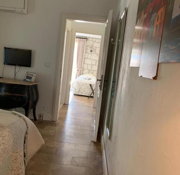 سوییت خانوادگی, Yuga Alacati