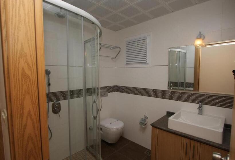 آپارتمان لوکس 1 خوابه, Sea Breeze Hotel And Apartments