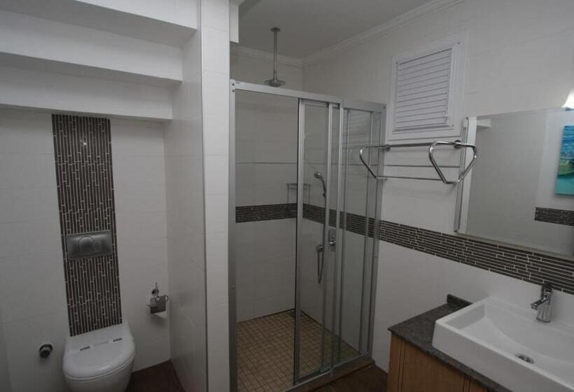 آپارتمان لوکس 2 خوابه, Sea Breeze Hotel And Apartments