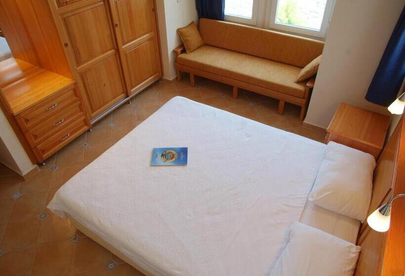 آپارتمان لوکس 2 خوابه, Sea Breeze Hotel And Apartments