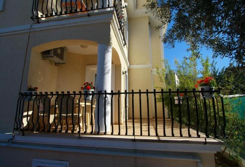 آپارتمان لوکس 2 خوابه, Sea Breeze Hotel And Apartments