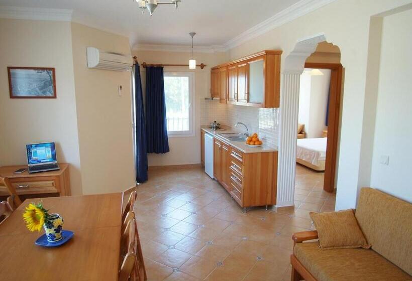 آپارتمان لوکس 2 خوابه, Sea Breeze Hotel And Apartments