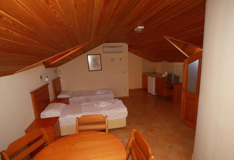 آپارتمان 4 خوابه, Sea Breeze Hotel And Apartments