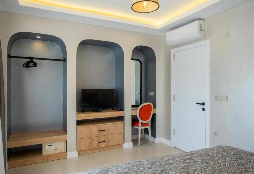 اتاق لوکس, Sea Breeze Hotel And Apartments