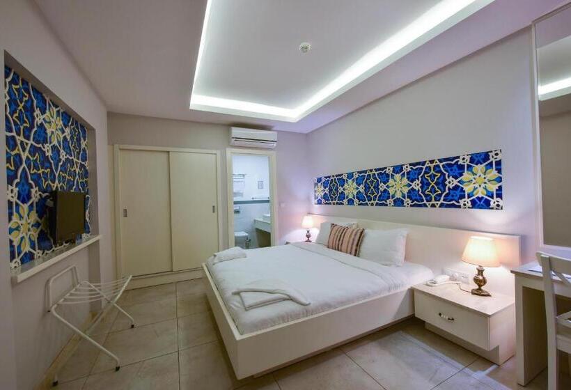 اتاق لوکس, Sea Breeze Hotel And Apartments