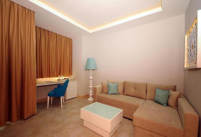 سوییت, Sea Breeze Hotel And Apartments