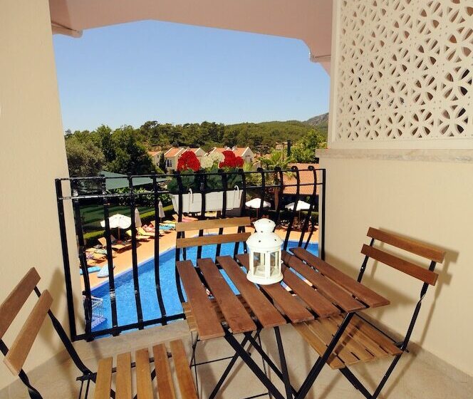 سوییت, Sea Breeze Hotel And Apartments