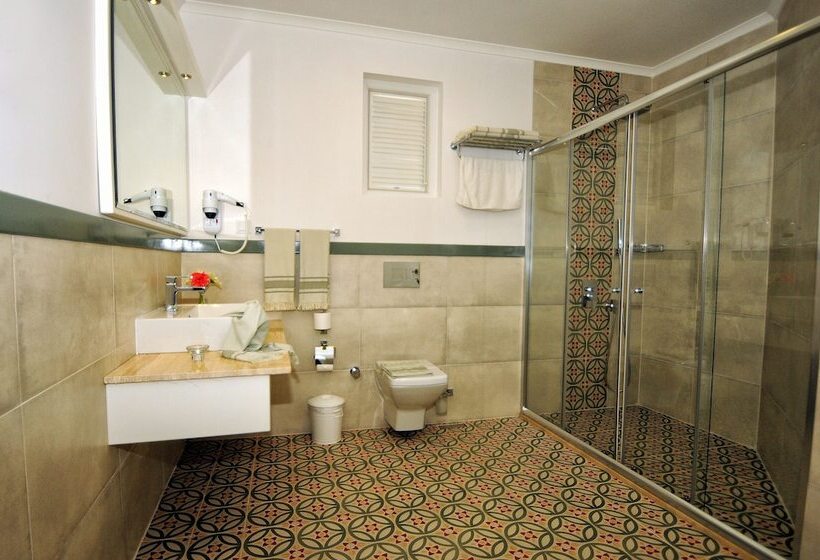 سوییت, Sea Breeze Hotel And Apartments