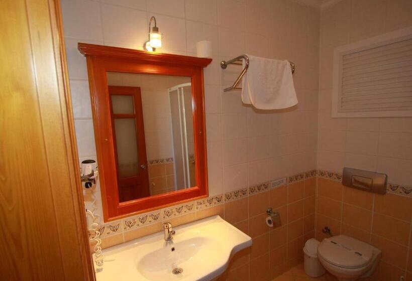 آپارتمان لوکس 2 خوابه, Sea Breeze Hotel And Apartments