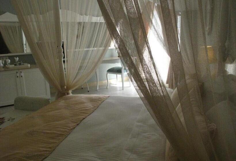 سوییت, Sea Breeze Hotel And Apartments