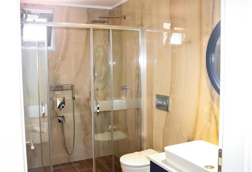 آپارتمان لوکس 1 خوابه, Sea Breeze Hotel And Apartments