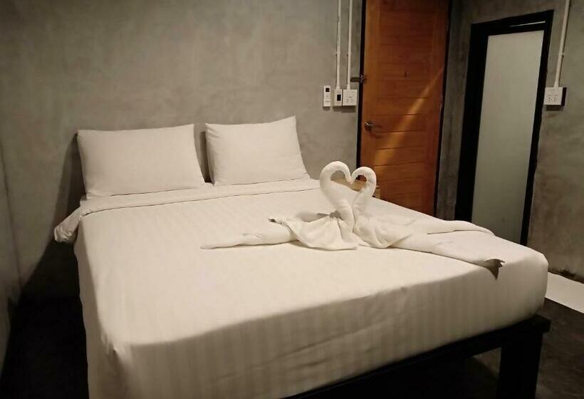 발코니 디럭스 룸, Loftel @ Nakhon