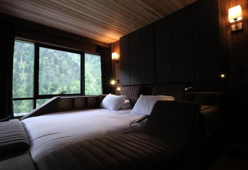 سوئیت با تخت بزرگ, Ayder Villa De Pelit