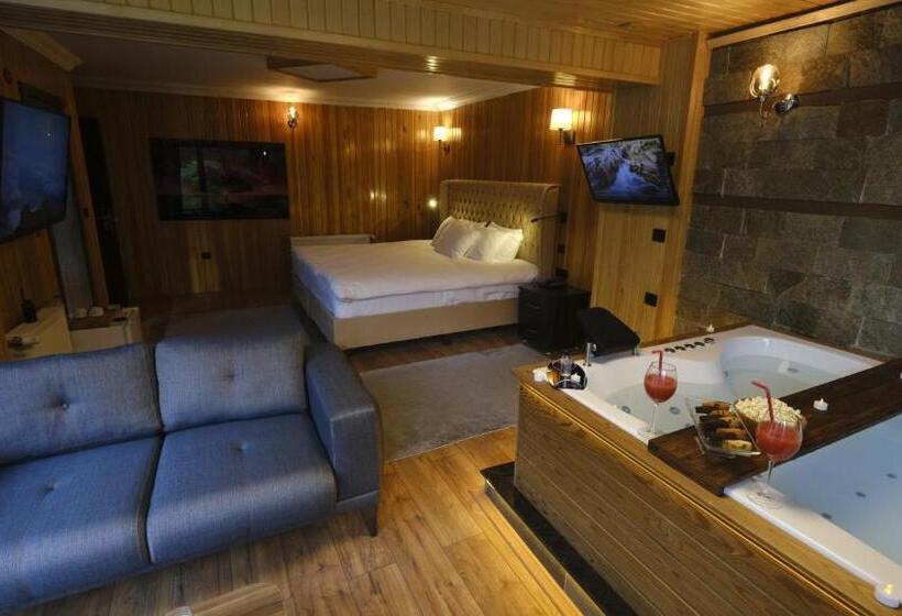 اتاق استاندارد با وان آب گرم, Ayder Villa De Pelit