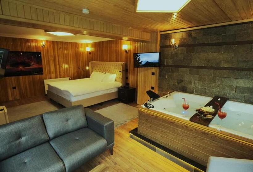 اتاق استاندارد با وان آب گرم, Ayder Villa De Pelit