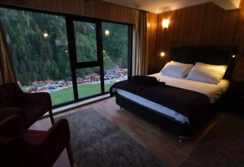Deluxe-huone Näkymä, Ayder Villa De Pelit