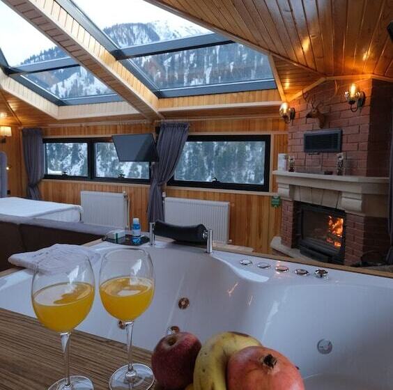 سوئیت جونیور با چشمانداز, Ayder Villa De Pelit