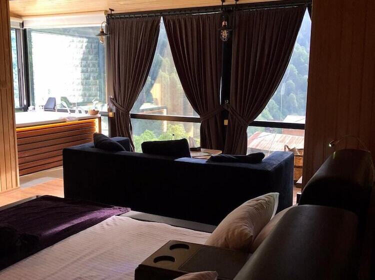 سوئیت رویال, Ayder Villa De Pelit