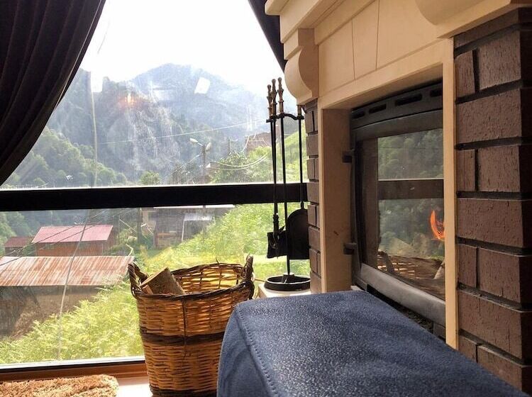 سوئیت رویال, Ayder Villa De Pelit