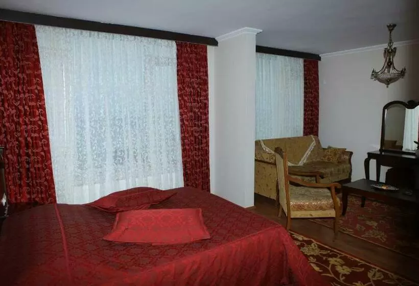 سوییت جونیور, Cihan