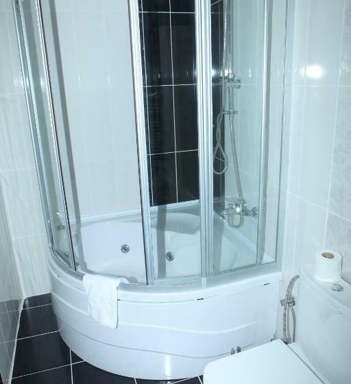 ジュニアスイート, Cihan