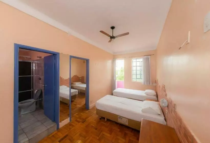 デラックストリプルルーム, Goiânia Palace
