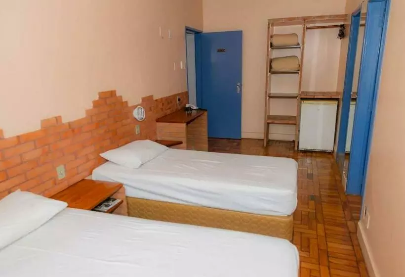 デラックストリプルルーム, Goiânia Palace