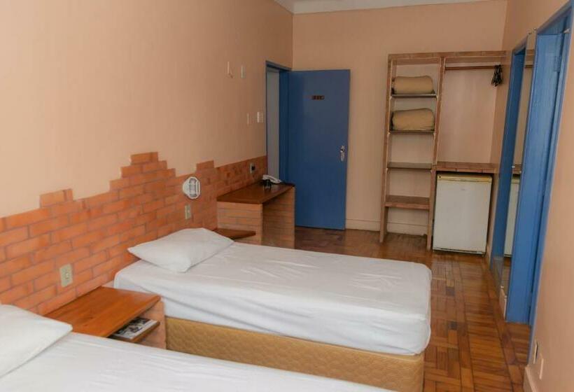 اتاق لوکس سه تخته, Goiânia Palace