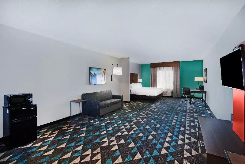 キングサイズベッドのスイートルーム, Holiday Inn Express & Suites Perryton By Ihg