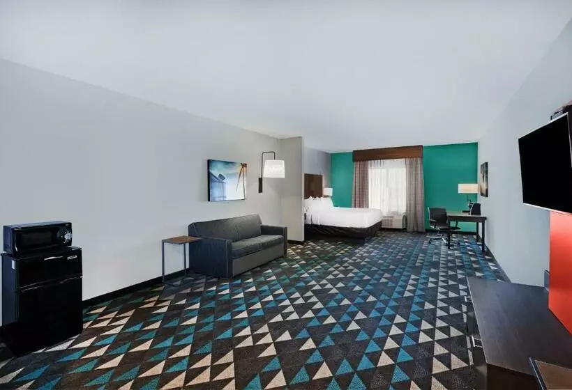 キングサイズベッドのスイートルーム, Holiday Inn Express & Suites Perryton By Ihg