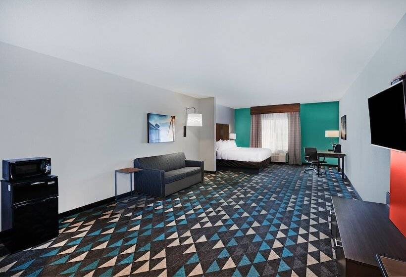 Suite, Holiday Inn Express & Suites Perryton By Ihg