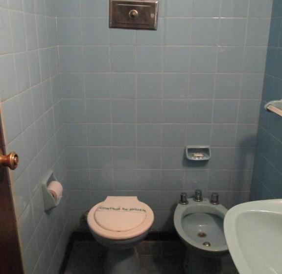 اتاق استاندارد چهار تخته, Nahuel