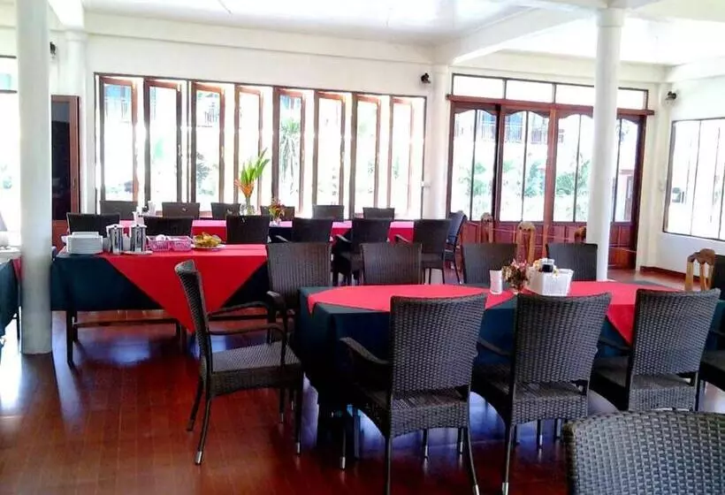 ルームシェアのワンベッド, Siam Tara Resort Chiangkhong