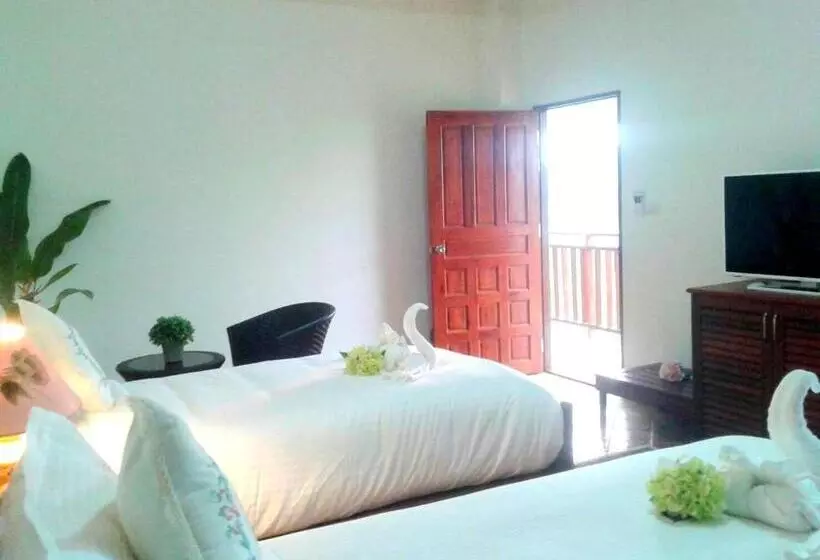 プールの見えるデラックスルーム, Siam Tara Resort Chiangkhong