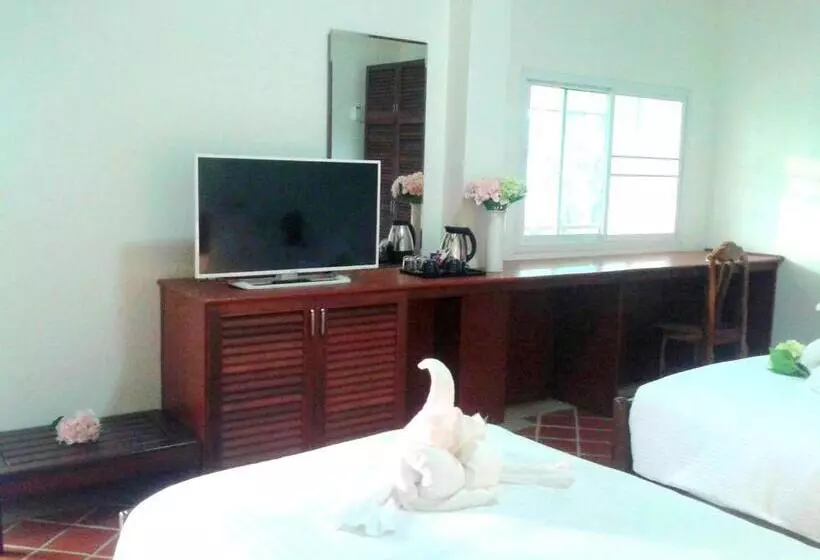 プールの見えるデラックスルーム, Siam Tara Resort Chiangkhong