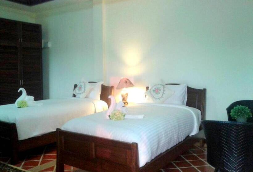 プールの見えるデラックスルーム, Siam Tara Resort Chiangkhong