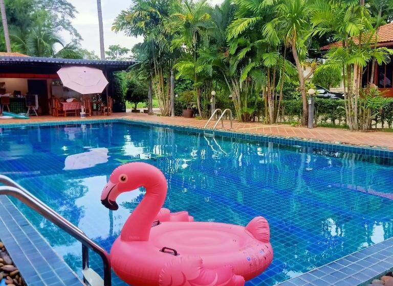 プールの見えるデラックスルーム, Siam Tara Resort Chiangkhong