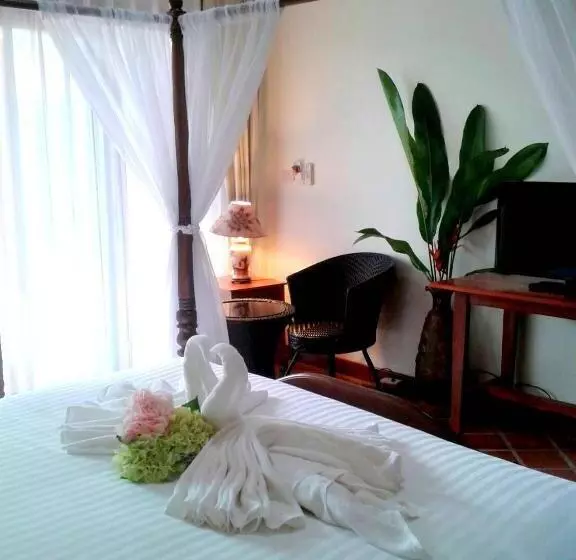 プールの見えるデラックスルーム, Siam Tara Resort Chiangkhong