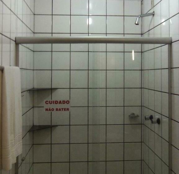 חדר סטנדרט לשלושה, Taperapuan Praia